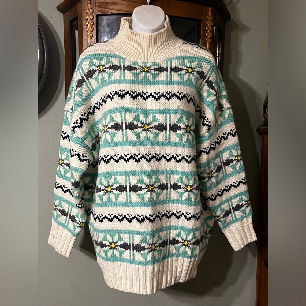 NWT American Eagle Oversize Throw Back Fair Isle Pattern Sweater Size Small